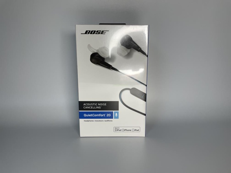 jv ボーズ　Bose QuietComfort 20　ホワイト イヤフォン オーディオ機器 家電・スマホ・カメラ 在庫限り即納